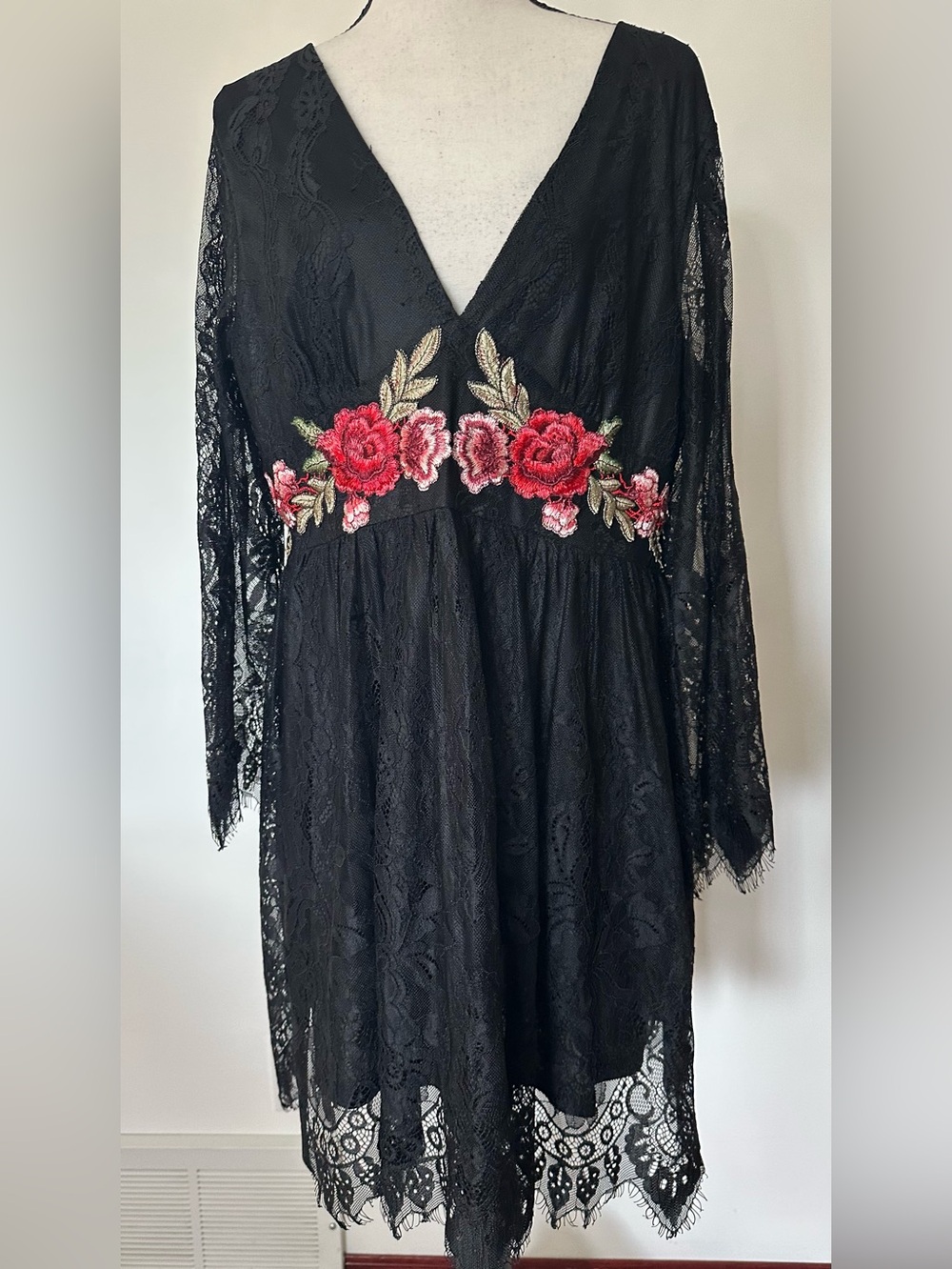 SHEIN Curve Black Lace Witchy Goth Rose Embroidered Dress Long Sleeve Coquette - Picture 2 of 14